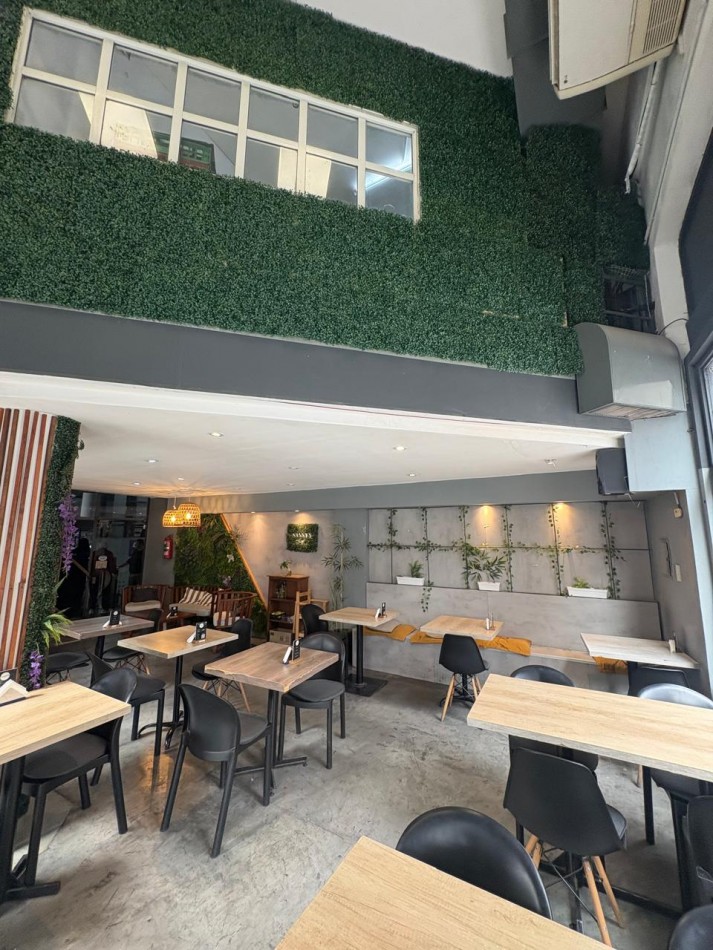 LOCAL COMERCIAL EN ESTRATEGICA ESQUINA