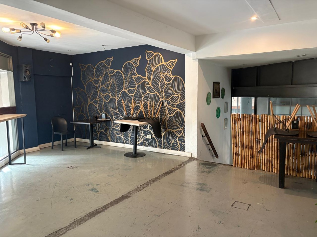 LOCAL COMERCIAL EN ESTRATEGICA ESQUINA