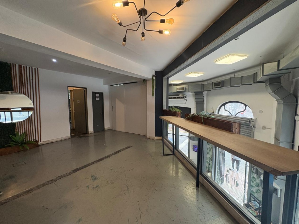 LOCAL COMERCIAL EN ESTRATEGICA ESQUINA