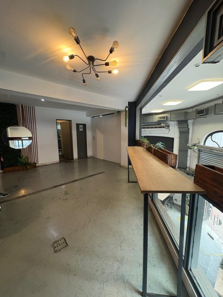 LOCAL COMERCIAL EN ESTRATEGICA ESQUINA