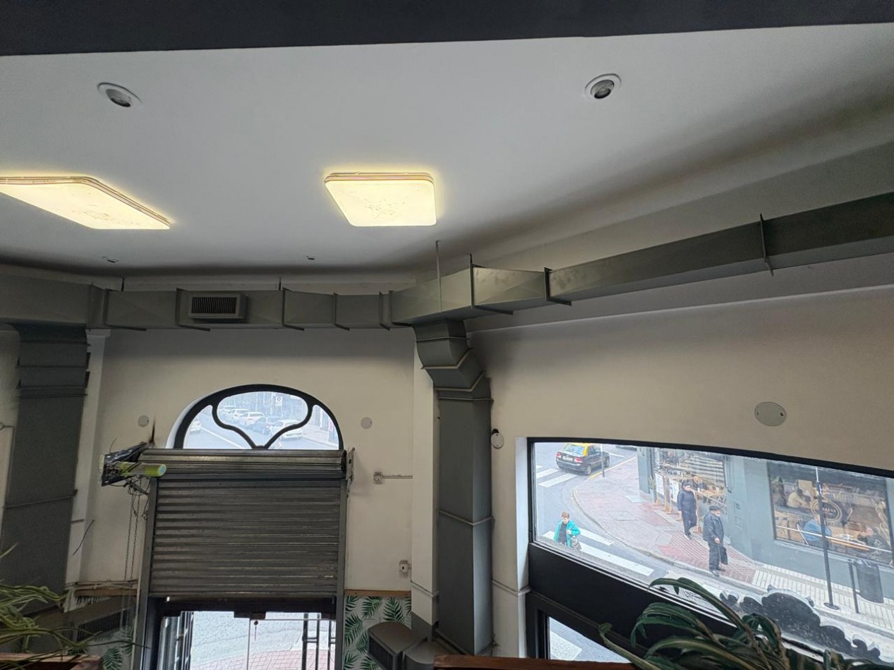 LOCAL COMERCIAL EN ESTRATEGICA ESQUINA