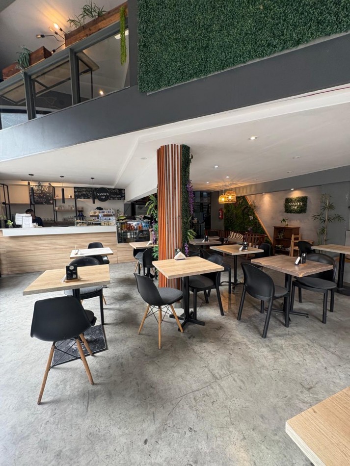 LOCAL COMERCIAL EN ESTRATEGICA ESQUINA