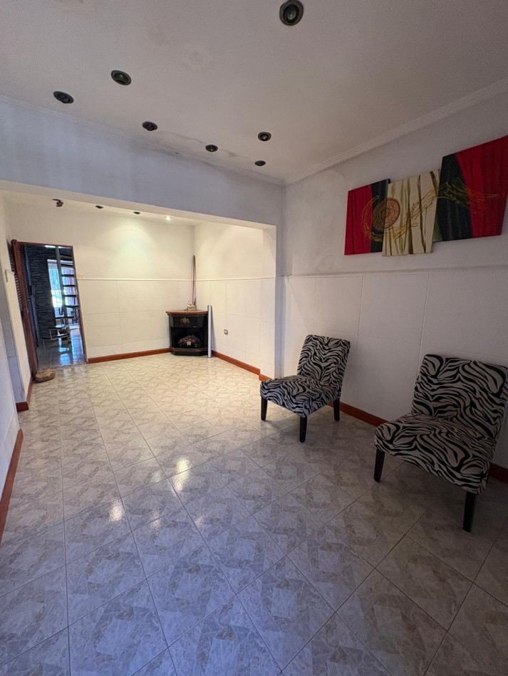 Casa 3 dormitorios con pileta 