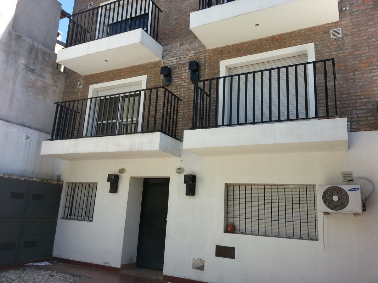 Monoambiente con Balcon