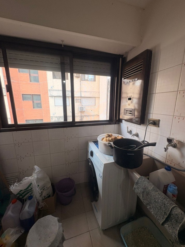 Departamento 1 dormitorio con cochera y Baulera