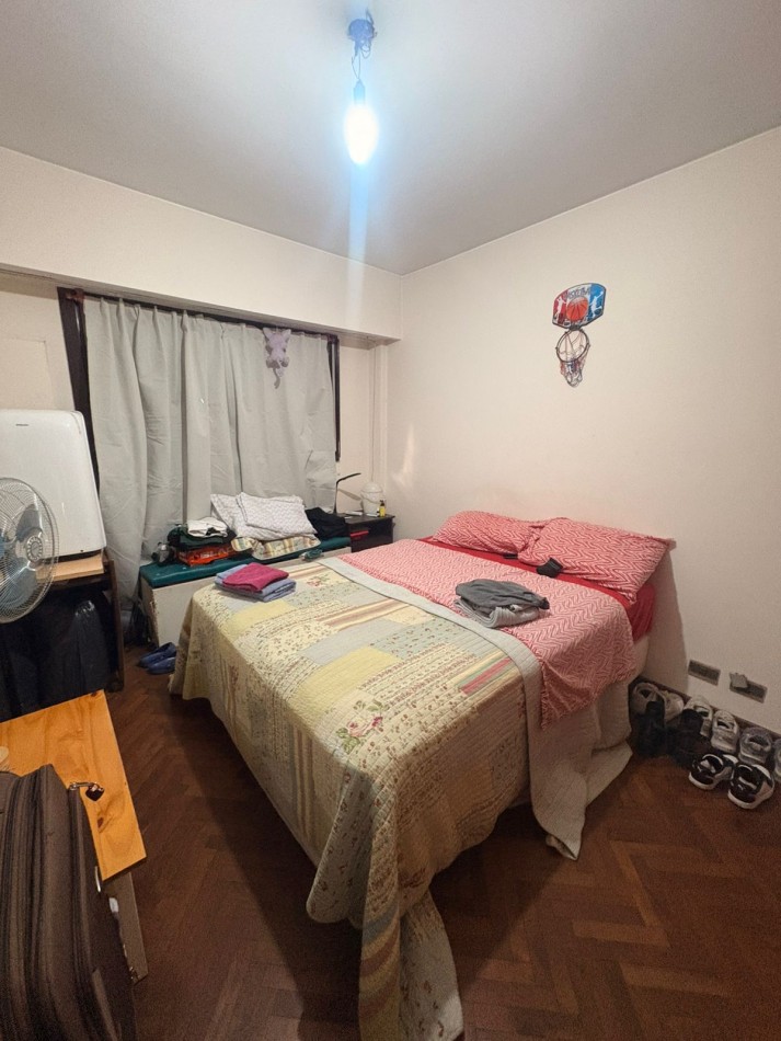 Departamento 1 dormitorio con cochera y Baulera