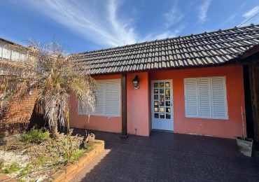 Casa 3 dormitorios con pileta 